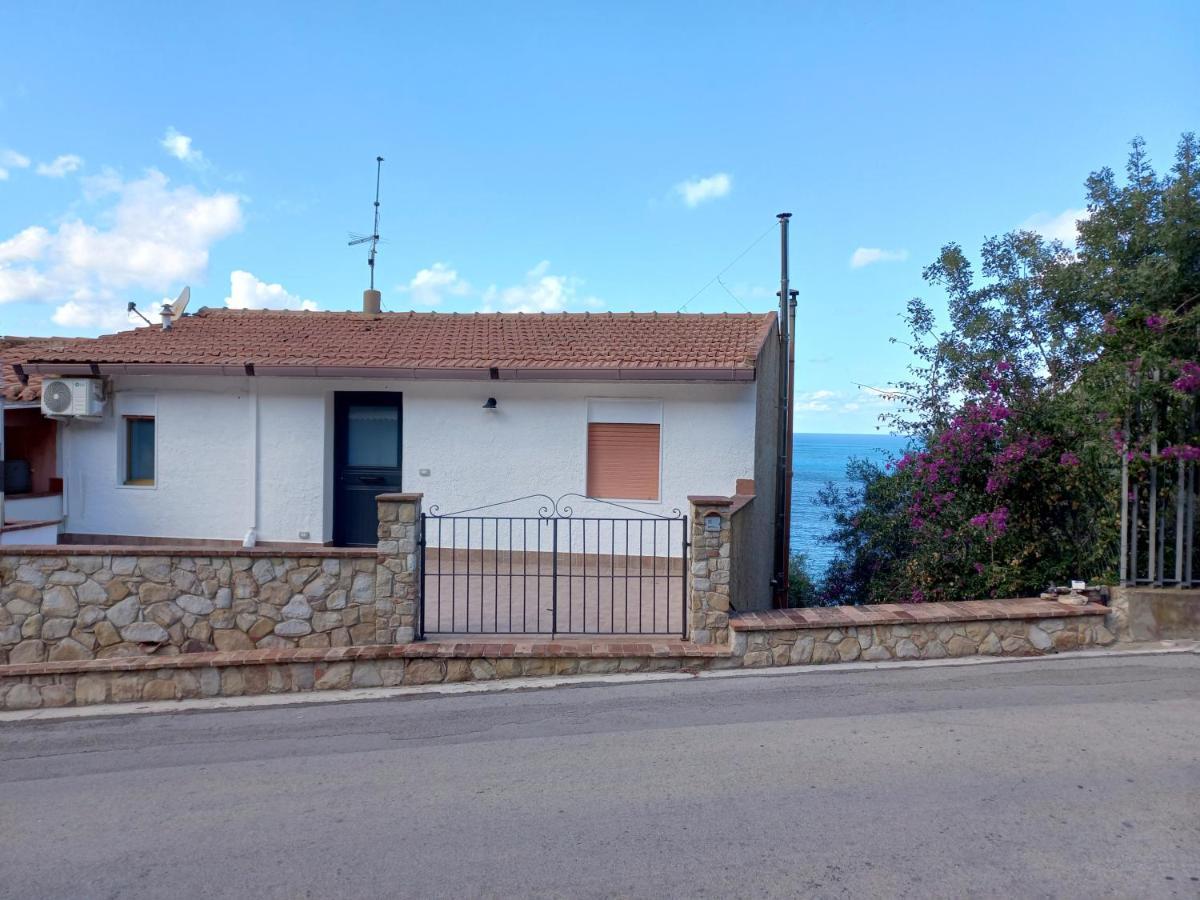 Villa Sea Sound House à Sant'Ambrogio  Extérieur photo